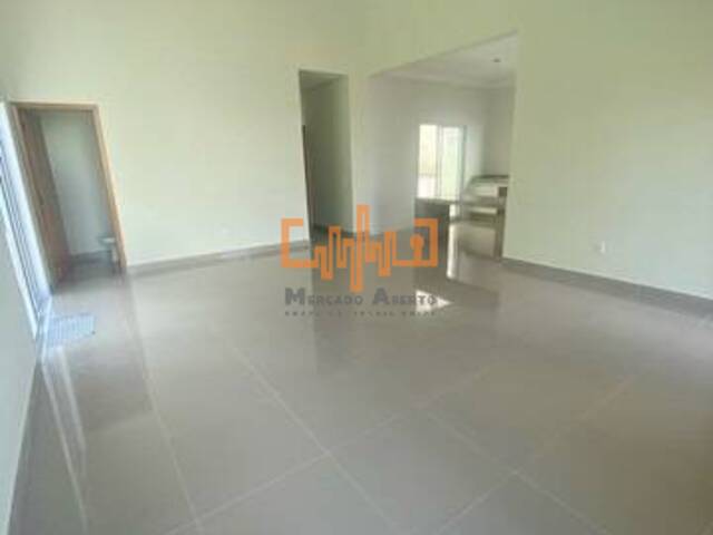 #CC00160223 - Casa para Venda em Sorocaba - SP